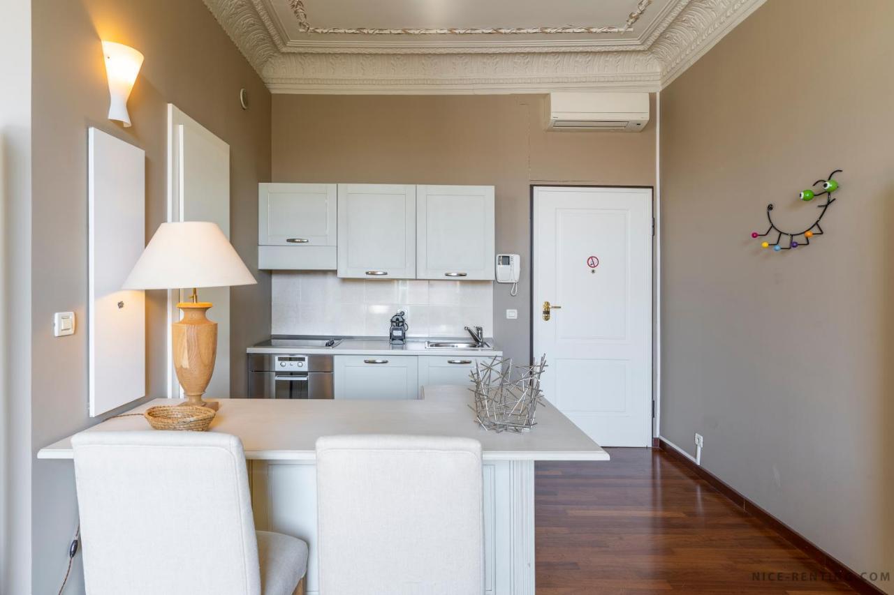 Nice Renting - 13 Massena - Live A Dream Luxury Loft - Place Massena Luaran gambar